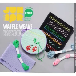 DIY-kit Broder på vaffelvæv – 4 stykker 20×30 cm, 10×8 m tråd, syring og nål