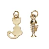 2 guldfarvede vedhæng/charms, kat 11×17,2 mm, sildeben 8×16,5 mm
