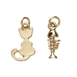 2 guldfarvede vedhæng/charms, kat 11×17,2 mm, sildeben 8×16,5 mm