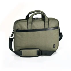 KOZO laptoptaske, fremstillet af genvundne PET-flasker, olive. Mål: 41,5×31×4,5 cm
