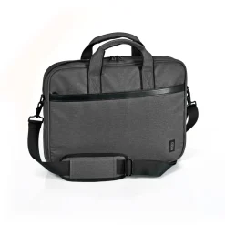 KOZO laptoptaske, fremstillet af genvundne PET-flasker, charcoal. Mål: 41,5×31×4,5 cm