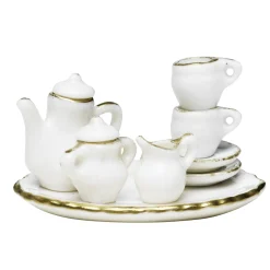 Miniaturekit med et lille teservice af porcelæn, fadet er 6 cm langt