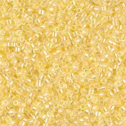 MIYUKI Delica 11/0 lysegul 5g – DB0053 Lined Pale Yellow AB