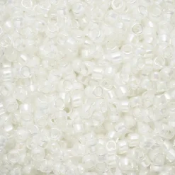 TOHO-perler 11/0 – hvid rainbow, 777 IC rainbow crystal/creme-lined