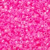 TOHO-perler 11/0 – neonrosa glans, 910 Ceylon hot pink