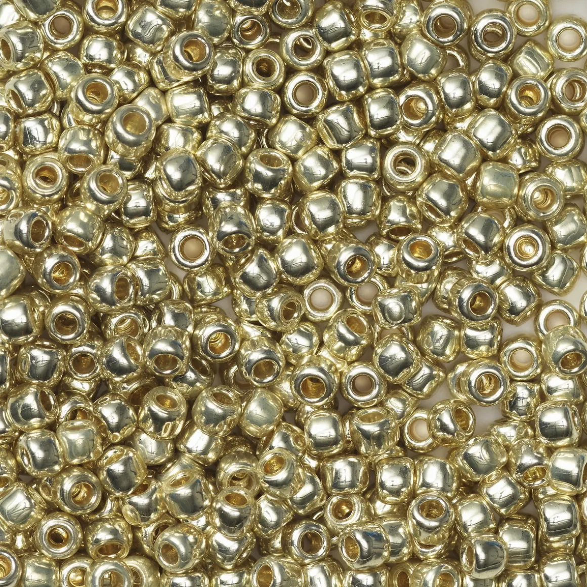 TOHO-perler runde 11/0 – aluminium, PF558 Permament finish galvanized aluminium