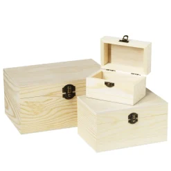 Tre træskrin i tre forskellige størrelser – det store skrin er 20×12,9×10 cm